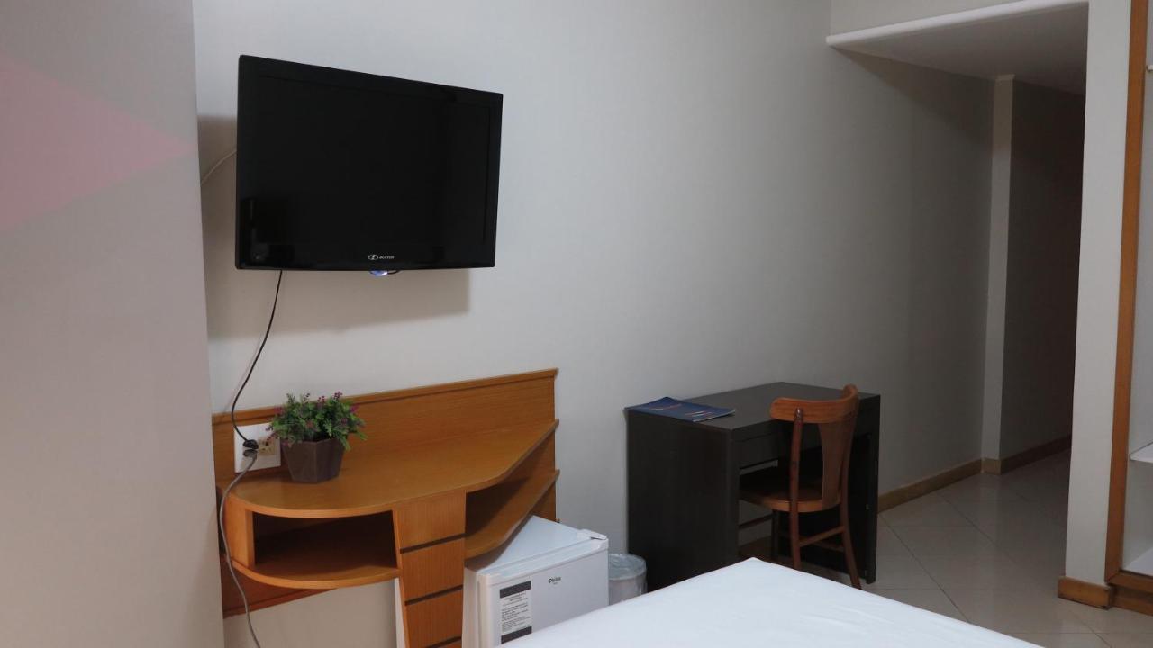 - Quartos, E Por Temporada No Centro De Bc *